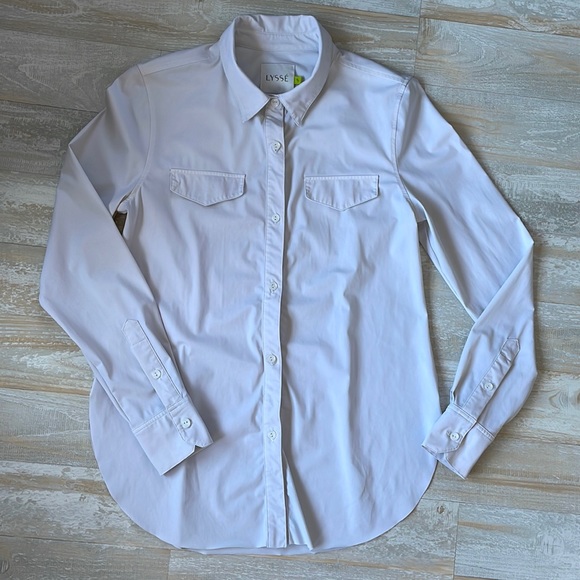 Lysse Tops - LYSSE nylon button down top EUC